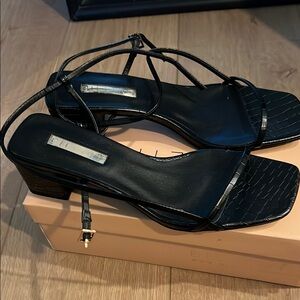 Billini Elegant Black Strappy Sandals